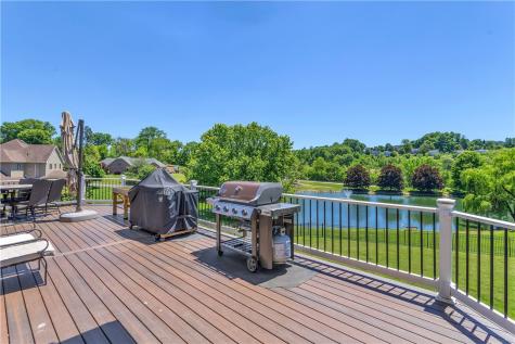 7 Hawthorne Lane Irwin PA 15642
