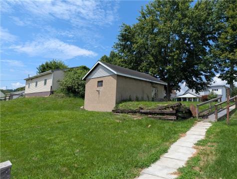 309 1st Street East Bethlehem PA 15368