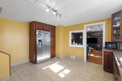 22 James Street Shaler PA 15223