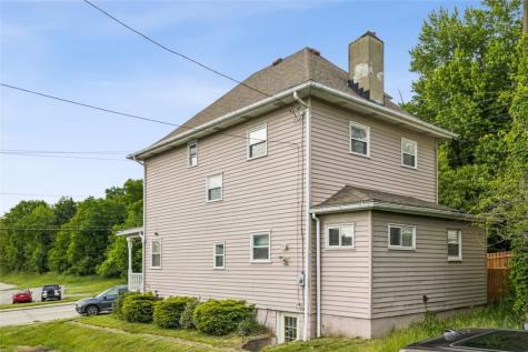 97 Berry Street Ingram PA 15205