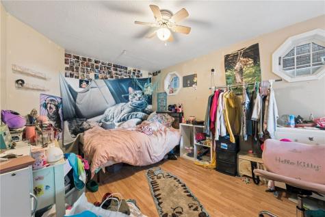 571 3rd Street Pitcairn PA 15140