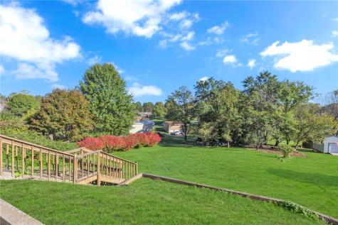 183 Gourley Lane Center Township PA 15061