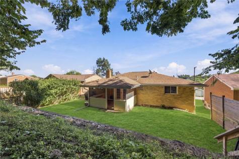 1004 Lessing Street Crafton Heights PA 15220