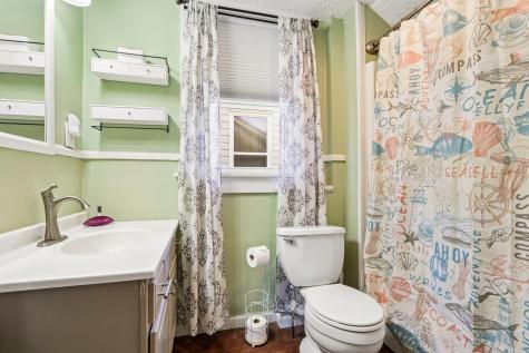 220 E Edgewood Avenue New Castle PA 16105