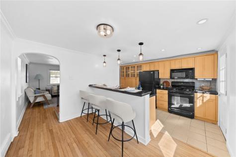 4357 Winterburn Greenfield PA 15207