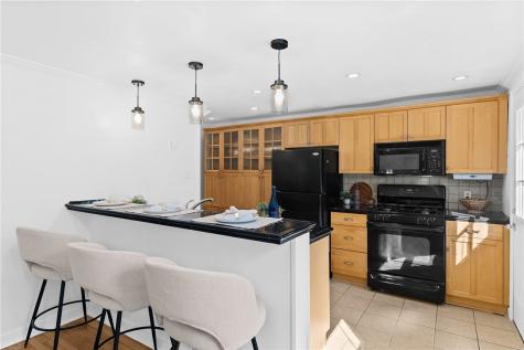 4357 Winterburn Greenfield PA 15207