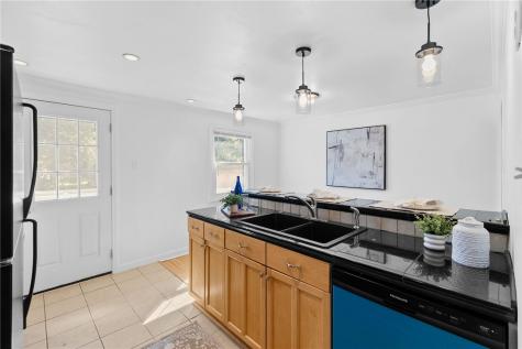 4357 Winterburn Greenfield PA 15207