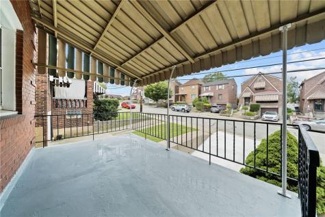 4357 Winterburn Greenfield PA 15207