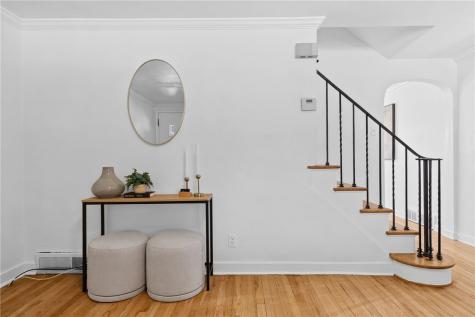 4357 Winterburn Greenfield PA 15207