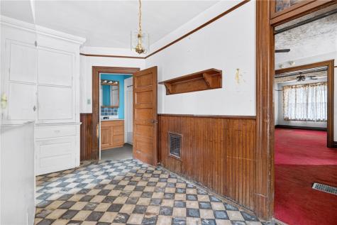 4053 Cabinet Street Bloomfield PA 15224