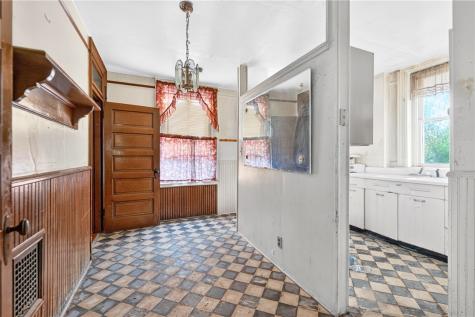4053 Cabinet Street Bloomfield PA 15224