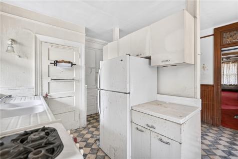 4053 Cabinet Street Bloomfield PA 15224