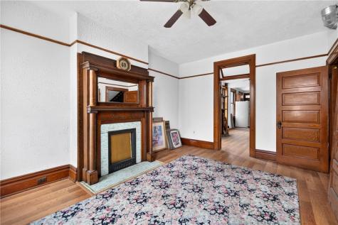 4053 Cabinet Street Bloomfield PA 15224