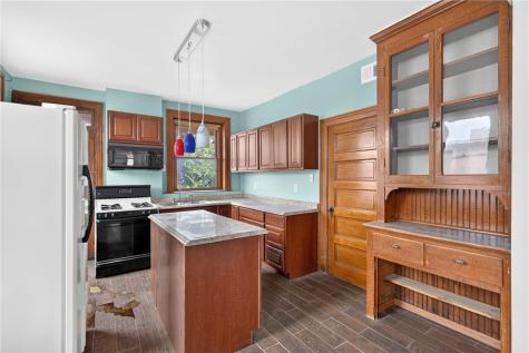 4053 Cabinet Street Bloomfield PA 15224