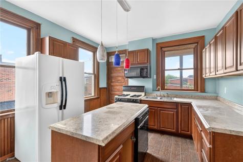 4053 Cabinet Street Bloomfield PA 15224