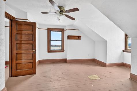4053 Cabinet Street Bloomfield PA 15224