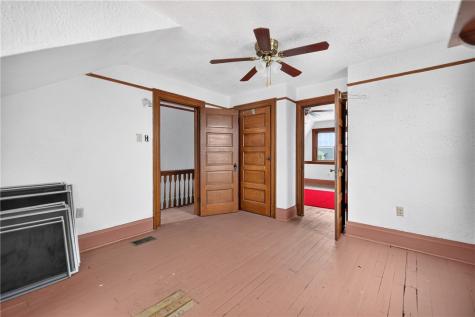 4053 Cabinet Street Bloomfield PA 15224
