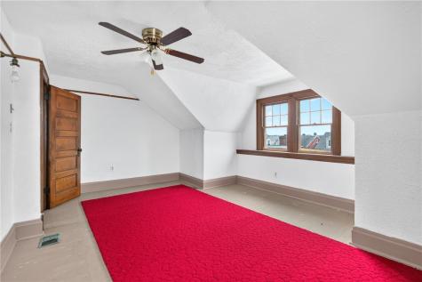 4053 Cabinet Street Bloomfield PA 15224