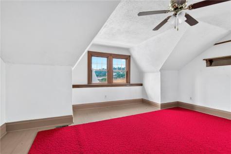 4053 Cabinet Street Bloomfield PA 15224