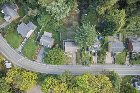 8018 Lincoln Road Penn Hills PA 15147