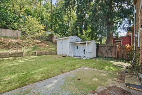 8018 Lincoln Road Penn Hills PA 15147