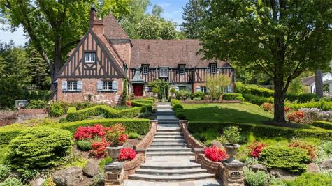 430 Woodland Road Edgeworth PA 15143