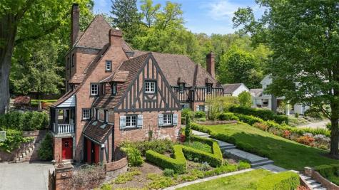 430 Woodland Road Edgeworth PA 15143