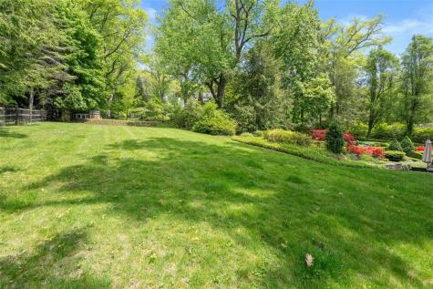 430 Woodland Road Edgeworth PA 15143