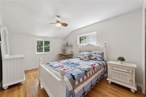341 E Agnew Avenue Carrick PA 15210