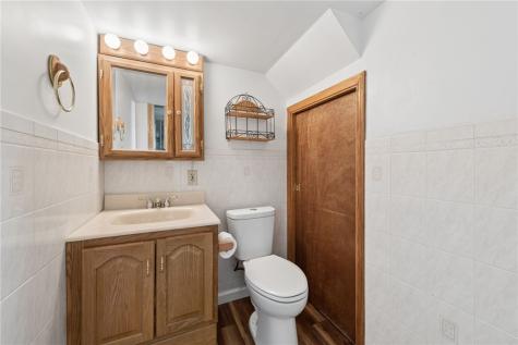 341 E Agnew Avenue Carrick PA 15210