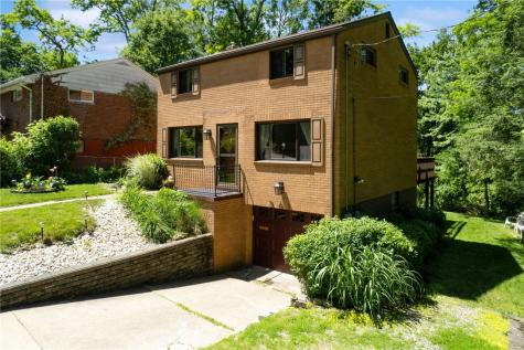 341 E Agnew Avenue Carrick PA 15210