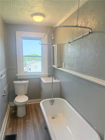 2013 S Jefferson Street Shenango Township PA 16102