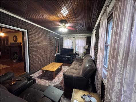 411 10th Avenue New Brighton PA 15066