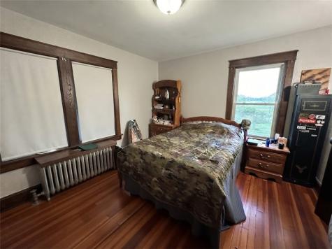 411 10th Avenue New Brighton PA 15066