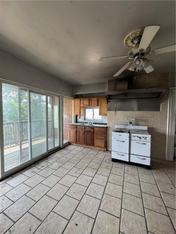 863 Vista Street East Allegheny PA 15212