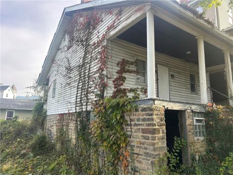 203 Wood Street Belle Vernon PA 15012