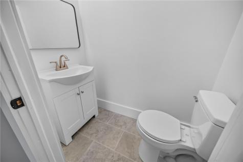 1427 Duss Avenue Ambridge PA 15003