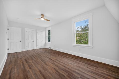 1427 Duss Avenue Ambridge PA 15003
