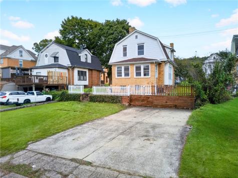1427 Duss Avenue Ambridge PA 15003