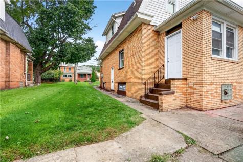 1427 Duss Avenue Ambridge PA 15003