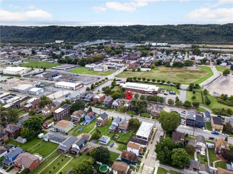 1427 Duss Avenue Ambridge PA 15003