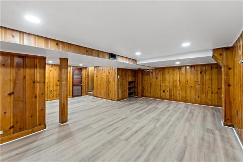 859 Corbett Drive Castle Shannon PA 15234