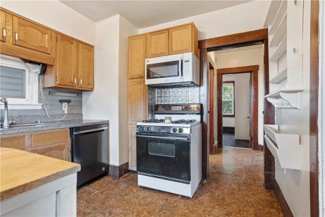 88 Vine Street Ambridge PA 15003