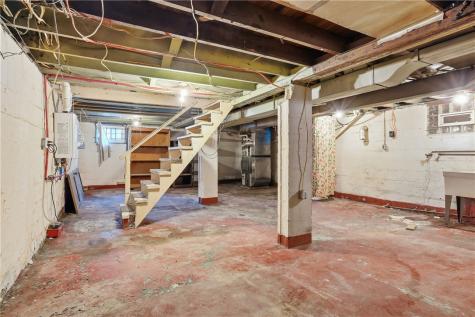 88 Vine Street Ambridge PA 15003