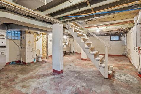 88 Vine Street Ambridge PA 15003