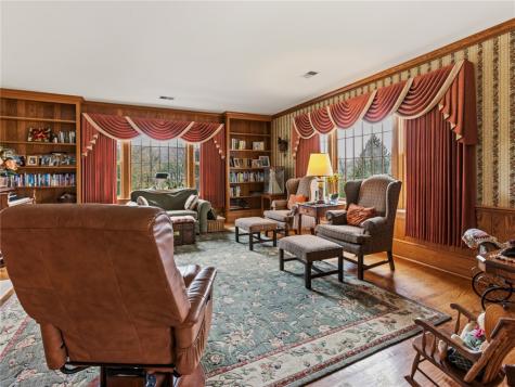 422 Summit Avenue Ligonier Boro PA 15658