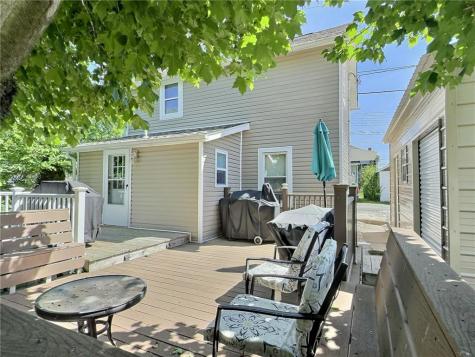 152 N Haft Street Houston PA 15342