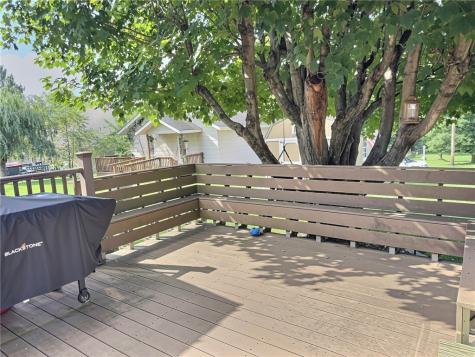 152 N Haft Street Houston PA 15342