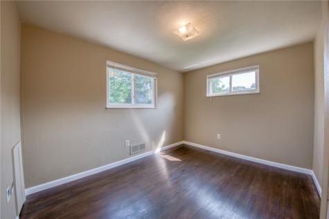 110 Clearfield Place Sheraden PA 15204