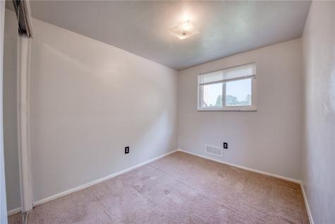 110 Clearfield Place Sheraden PA 15204